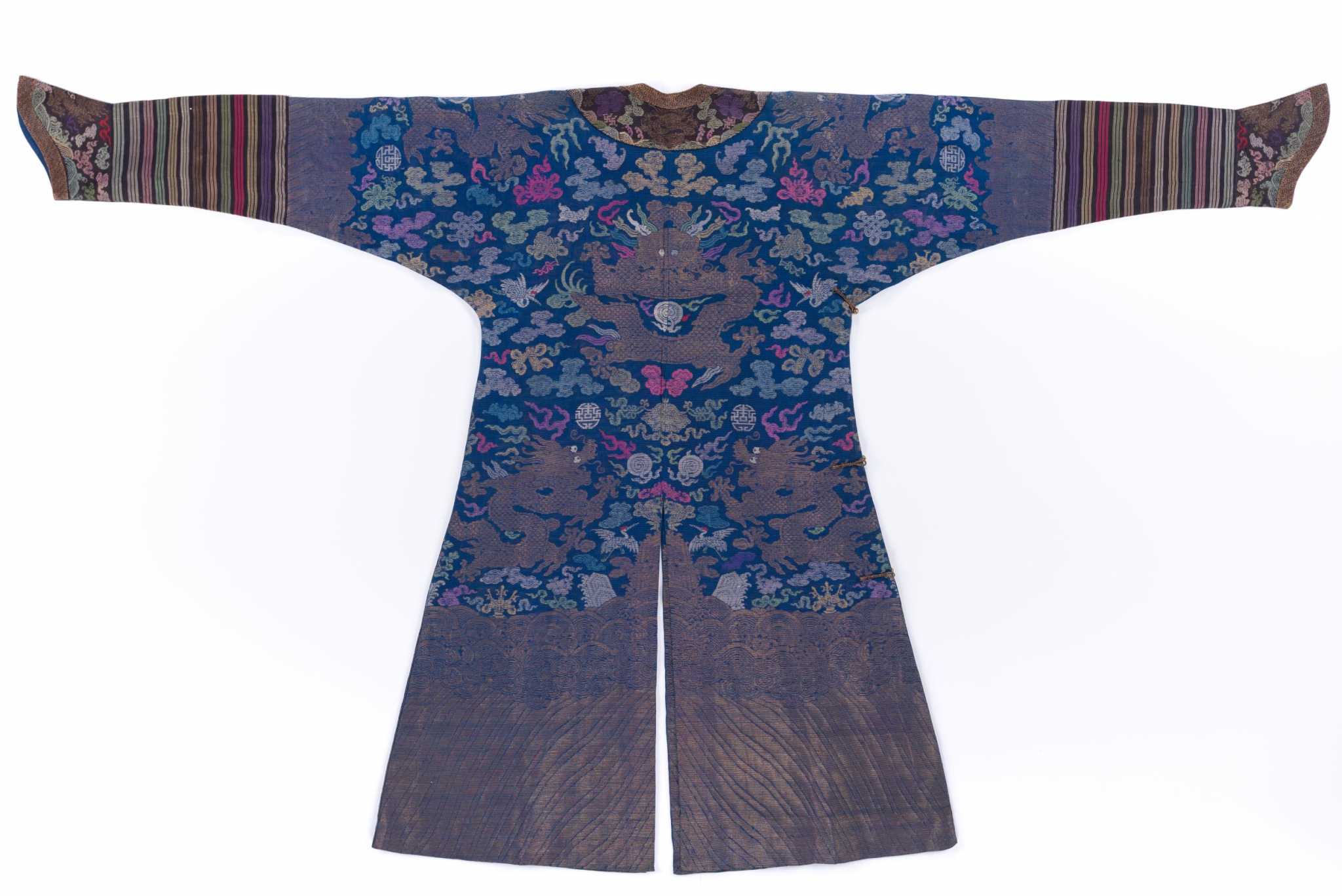 Summer Silk: Qing Dynasty Robes and Signs of the Season | Norton Museum ...